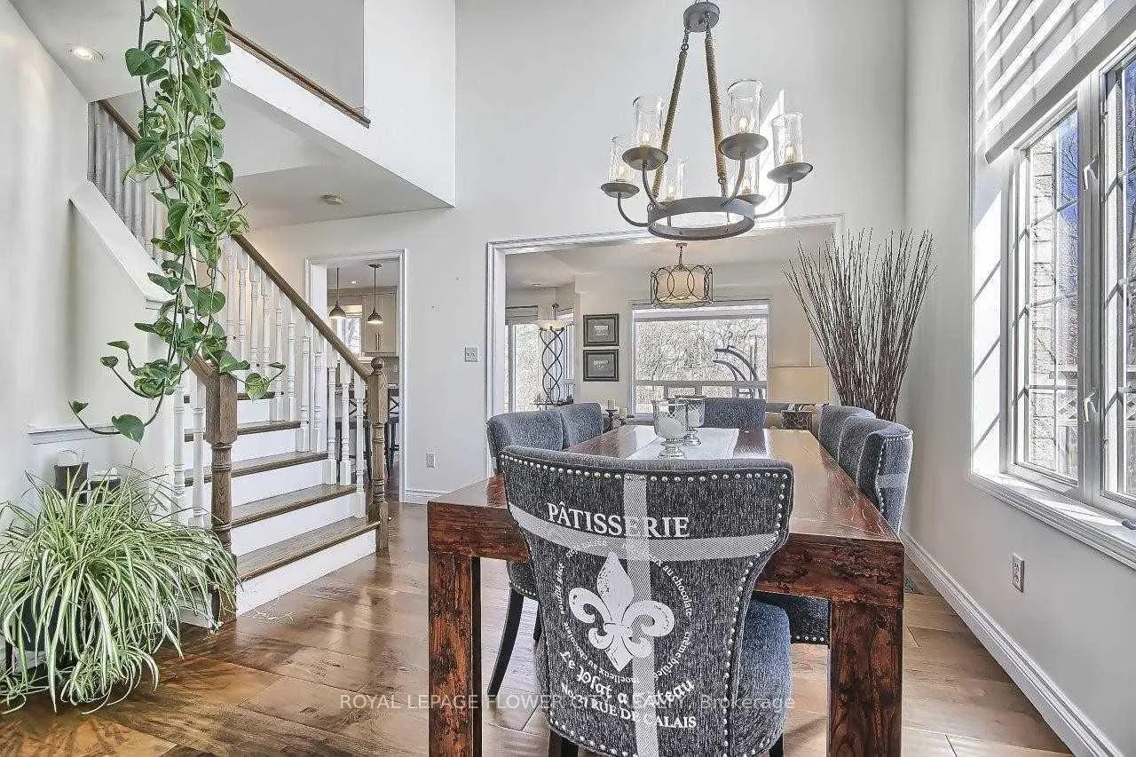 Photo 9 of 2247 Empire Crescent W, Burlington, Orchard — HOMEH