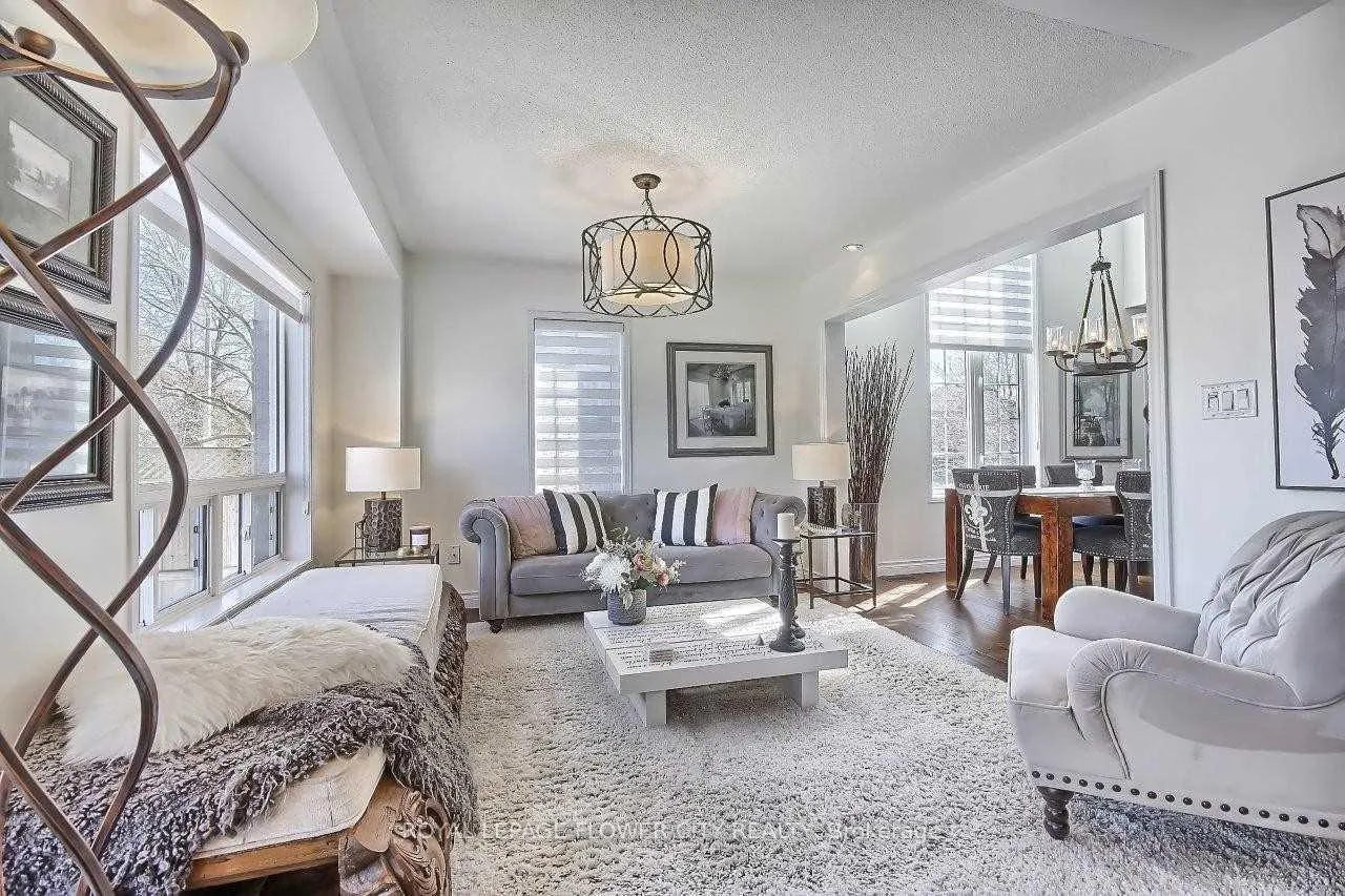 Photo 14 of 2247 Empire Crescent W, Burlington, Orchard — HOMEH