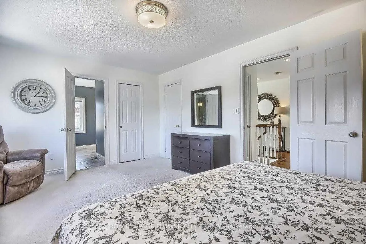 Photo 26 of 2247 Empire Crescent W, Burlington, Orchard — HOMEH