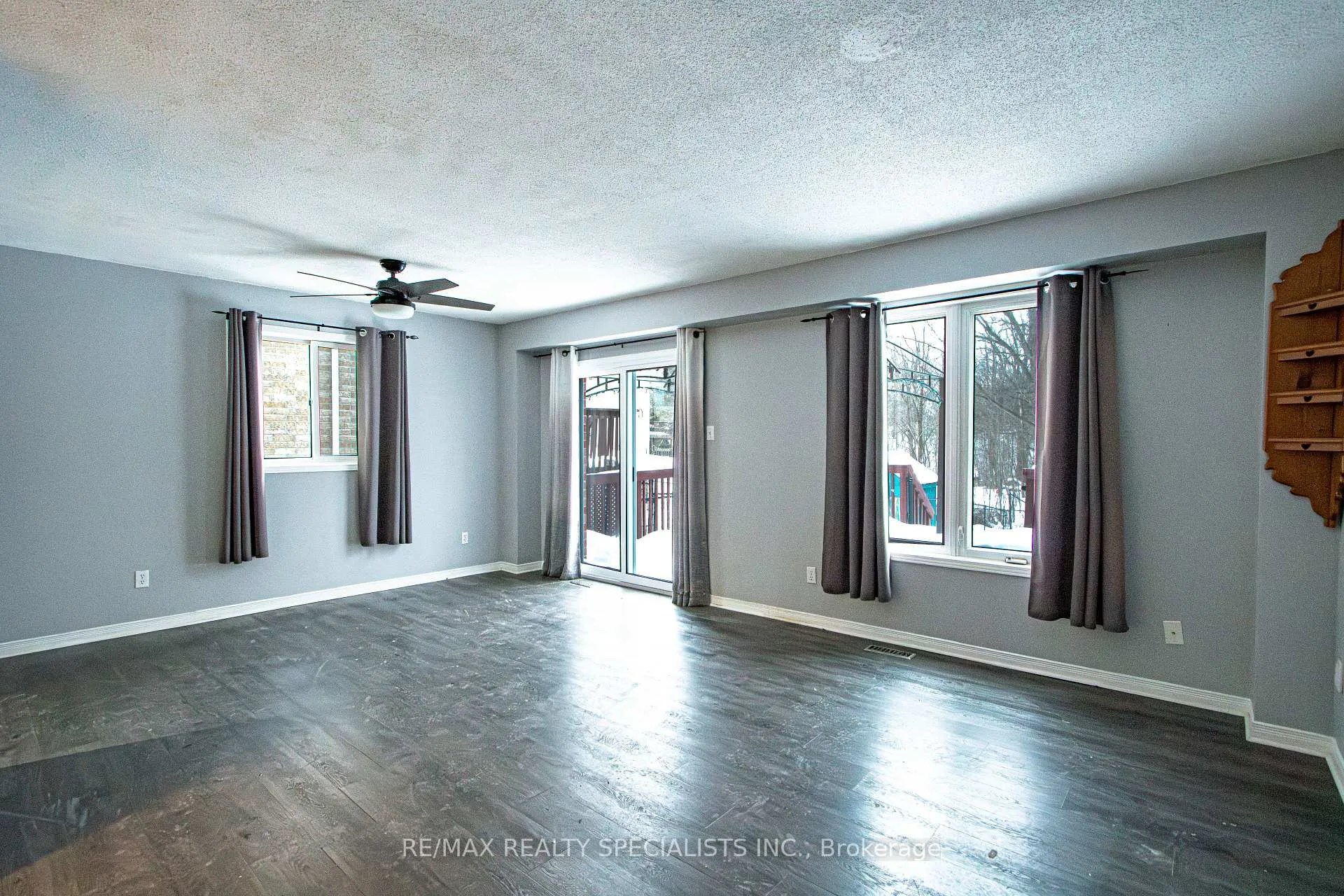 Photo 24 of 821 Deveron Crescent, London, South J — HOMEH
