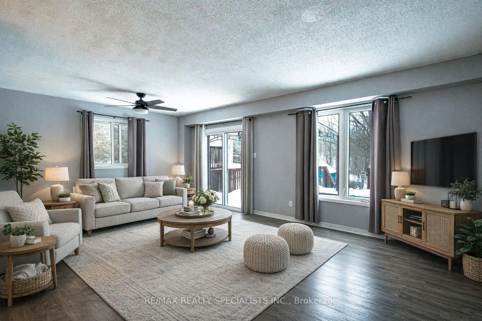 Photo 25 of 821 Deveron Crescent, London, South J — HOMEH