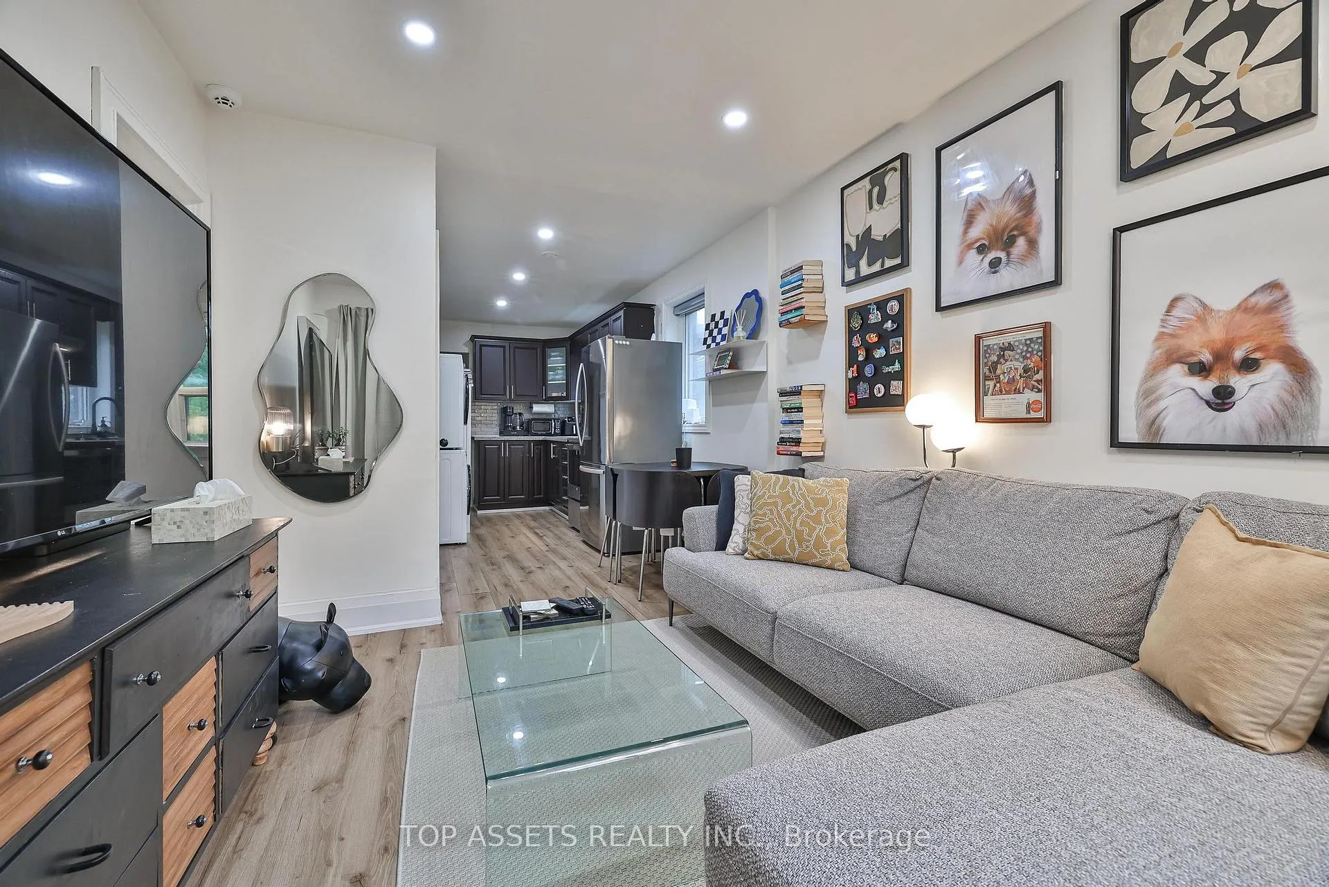 Photo 4 of 570 Vaughan (Main Floor) Road, Toronto, Humewood-Cedarvale — HOMEH