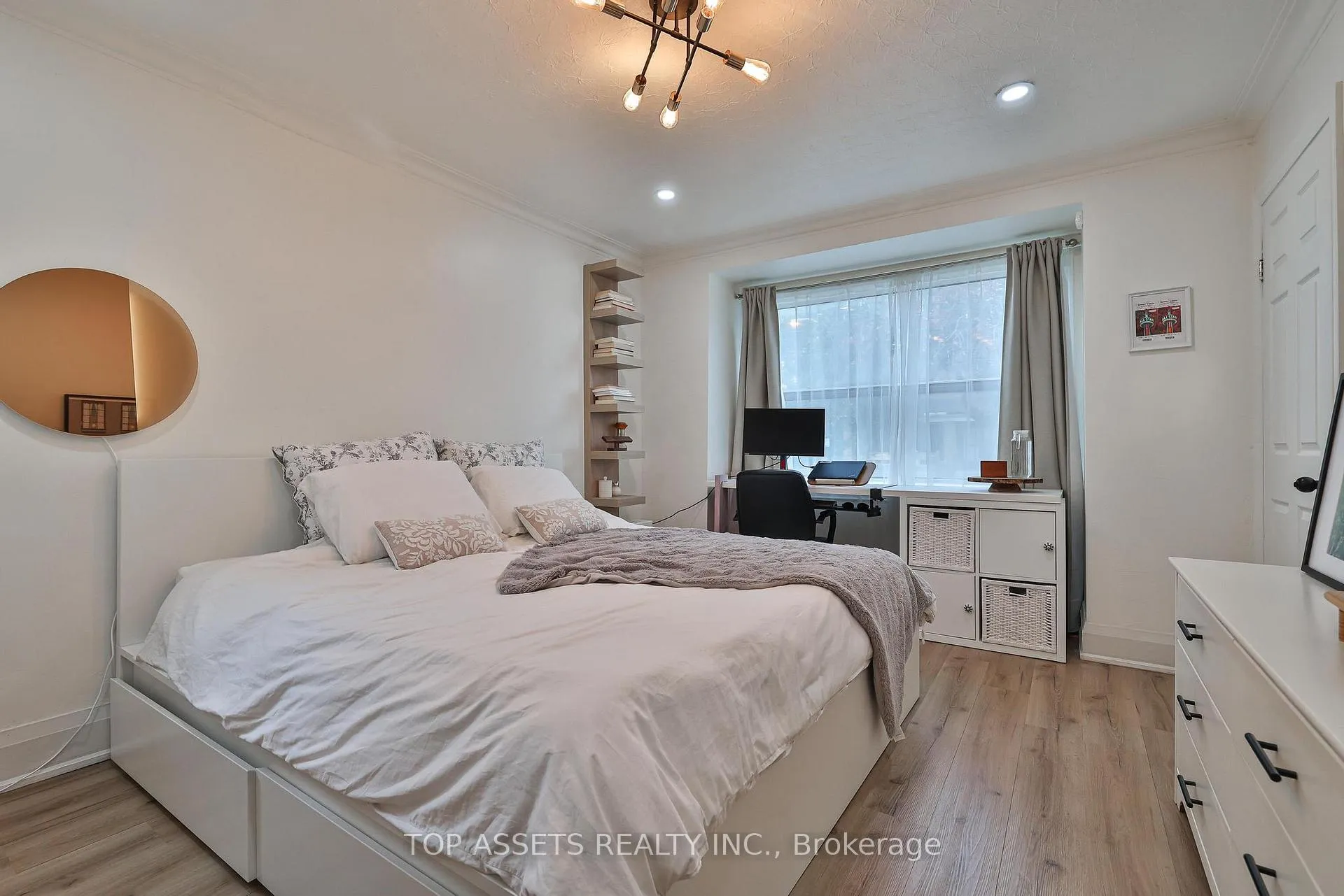 Photo 16 of 570 Vaughan (Main Floor) Road, Toronto, Humewood-Cedarvale — HOMEH