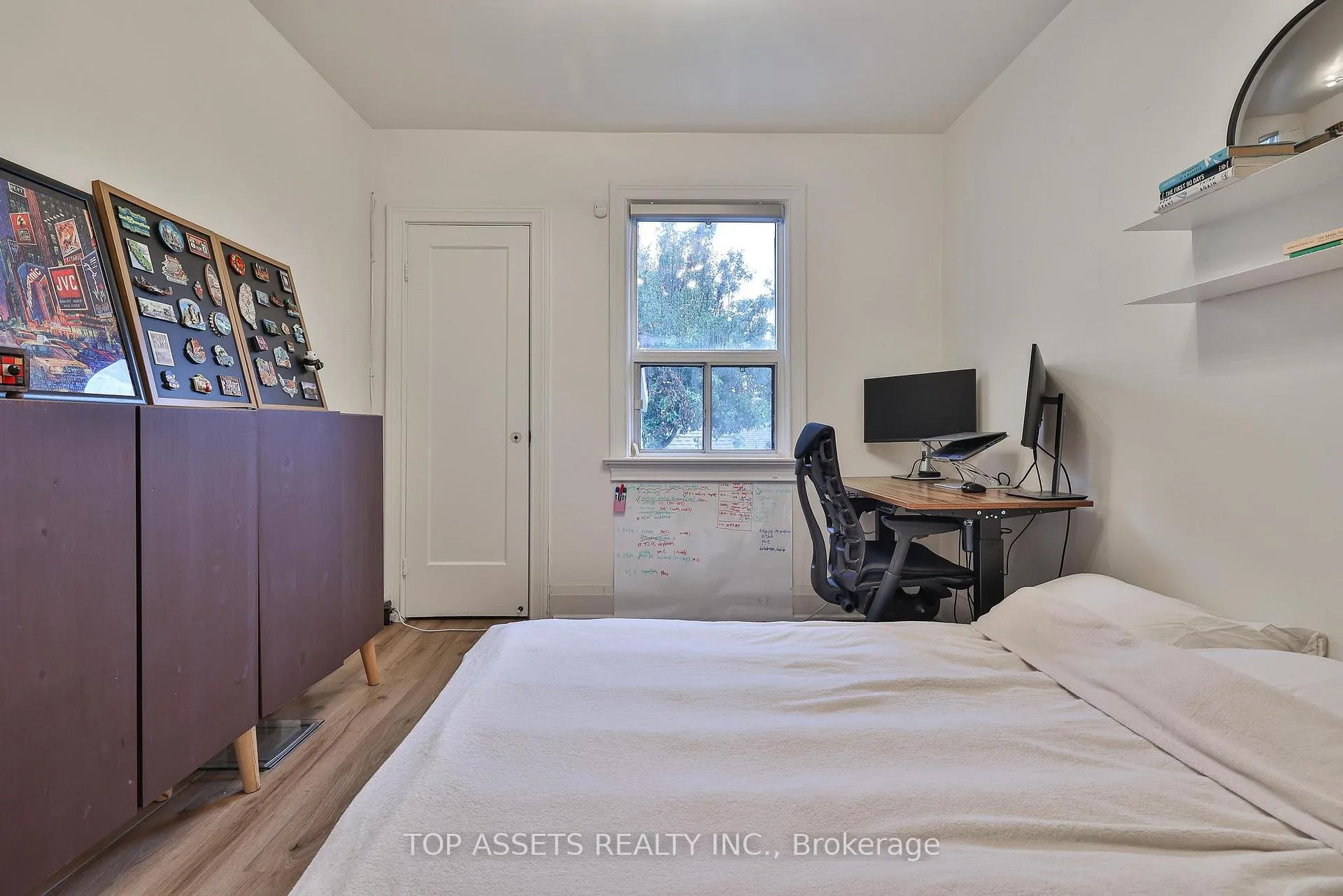 Photo 21 of 570 Vaughan (Main Floor) Road, Toronto, Humewood-Cedarvale — HOMEH
