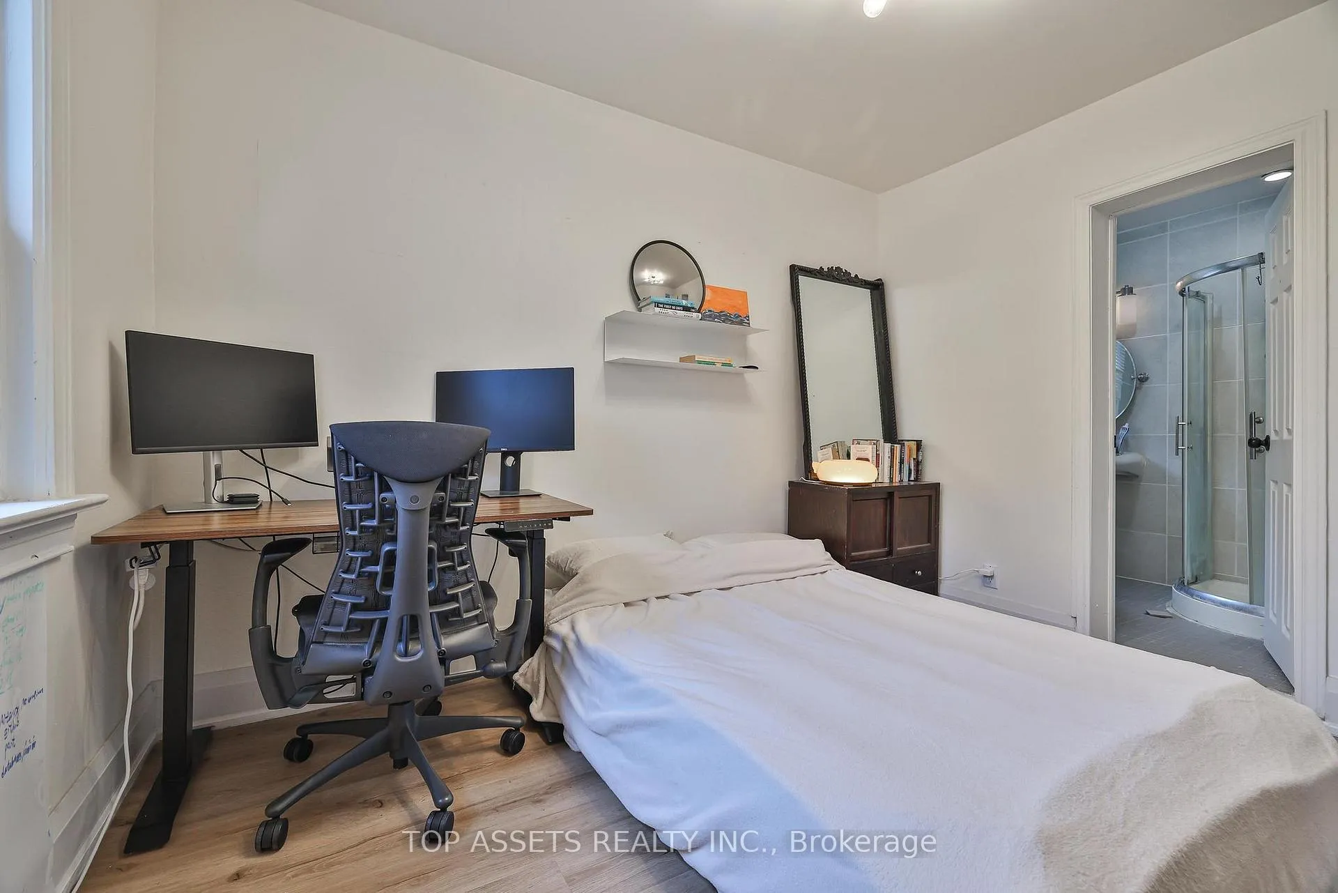 Photo 22 of 570 Vaughan (Main Floor) Road, Toronto, Humewood-Cedarvale — HOMEH