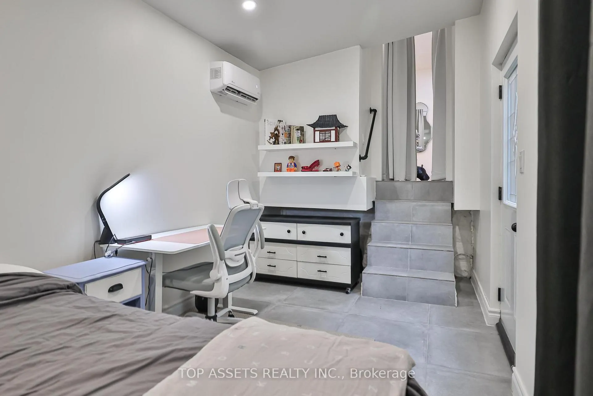 Photo 30 of 570 Vaughan (Main Floor) Road, Toronto, Humewood-Cedarvale — HOMEH