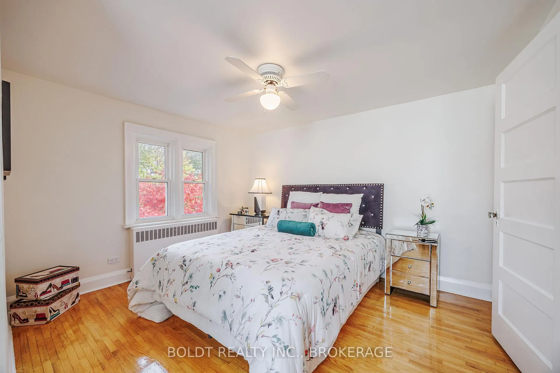 Photo 13 of 6351 Leeming Street, Niagara Falls, Hospital — HOMEH