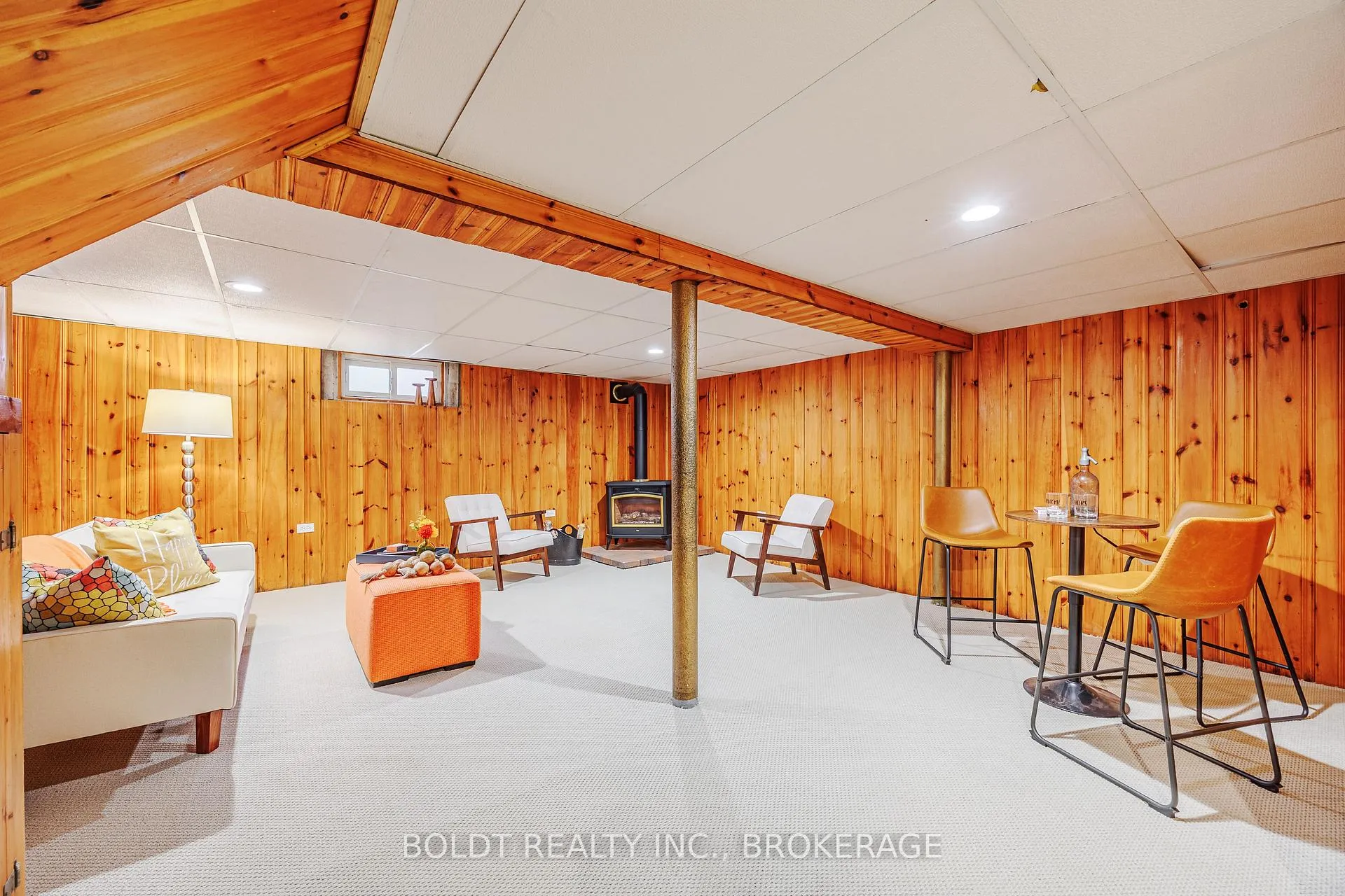 Photo 19 of 6351 Leeming Street, Niagara Falls, Hospital — HOMEH