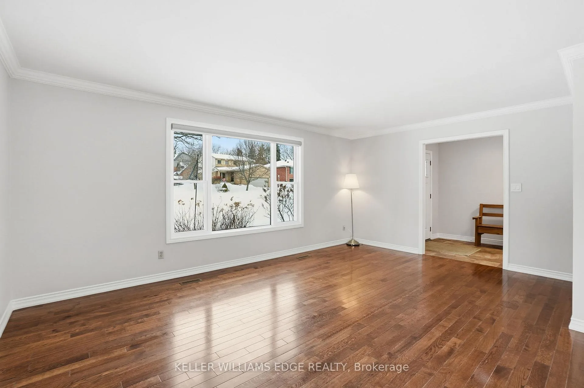 Photo 16 of 11 Mays Crescent, Hamilton, Waterdown — HOMEH