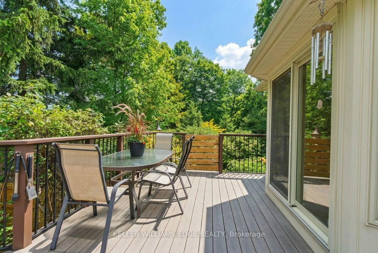 Photo 46 of 11 Mays Crescent, Hamilton, Waterdown — HOMEH