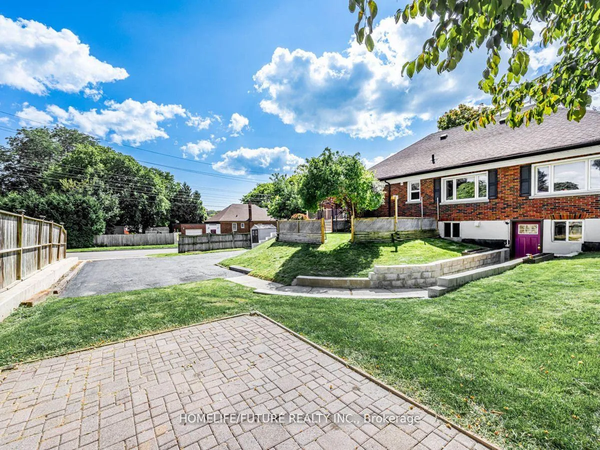 Photo 13 of 113 Harmony Road N, Oshawa, Eastdale — HOMEH