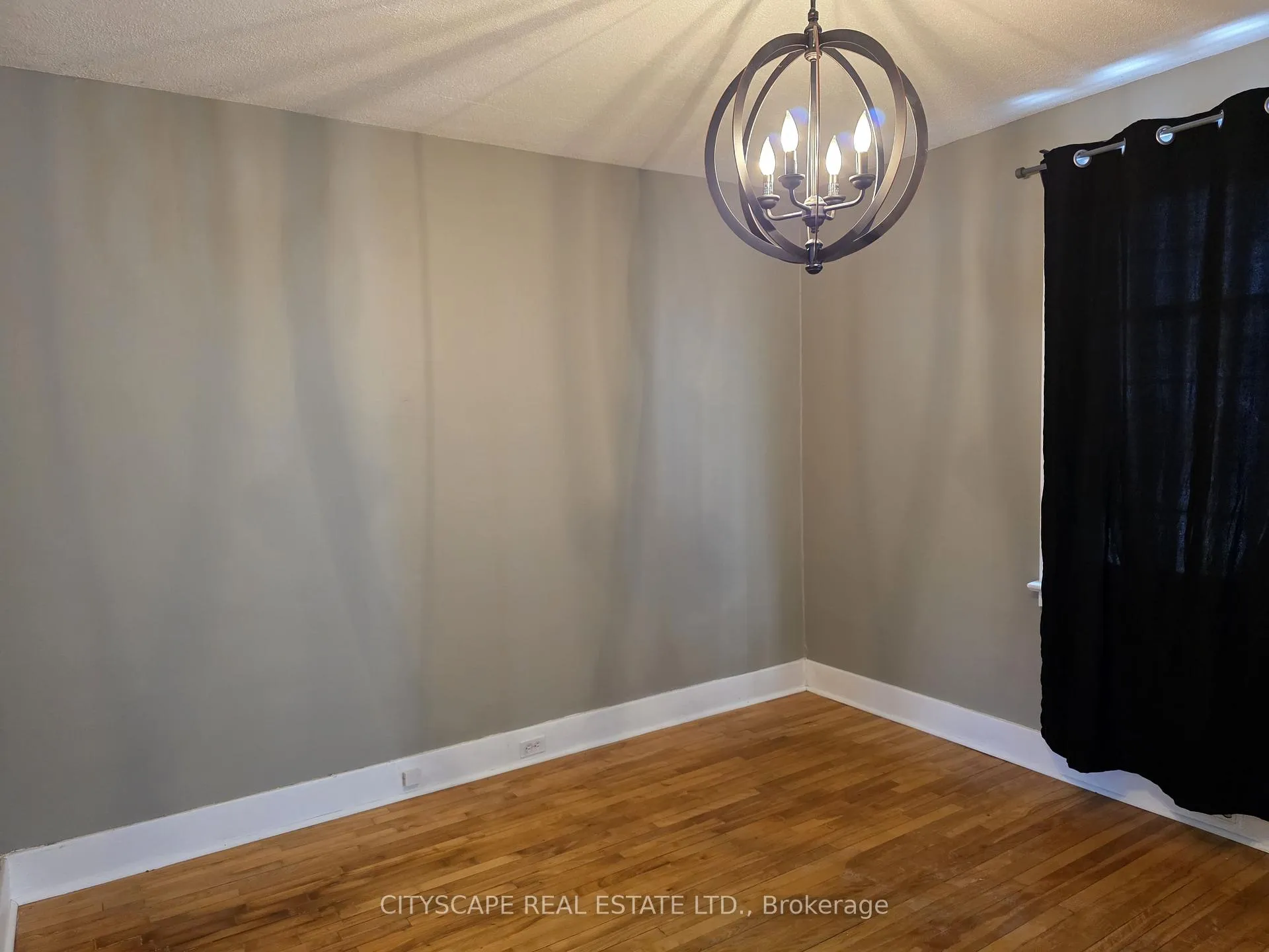 Photo 18 of 104 Patrick Street, Orillia — HOMEH