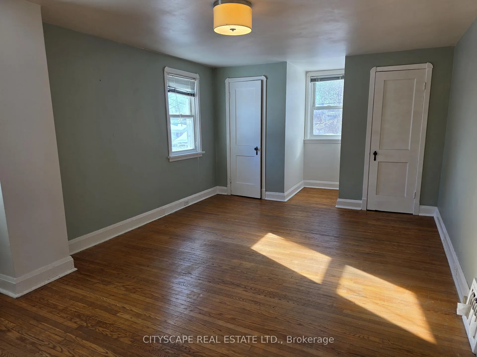 Photo 24 of 104 Patrick Street, Orillia — HOMEH