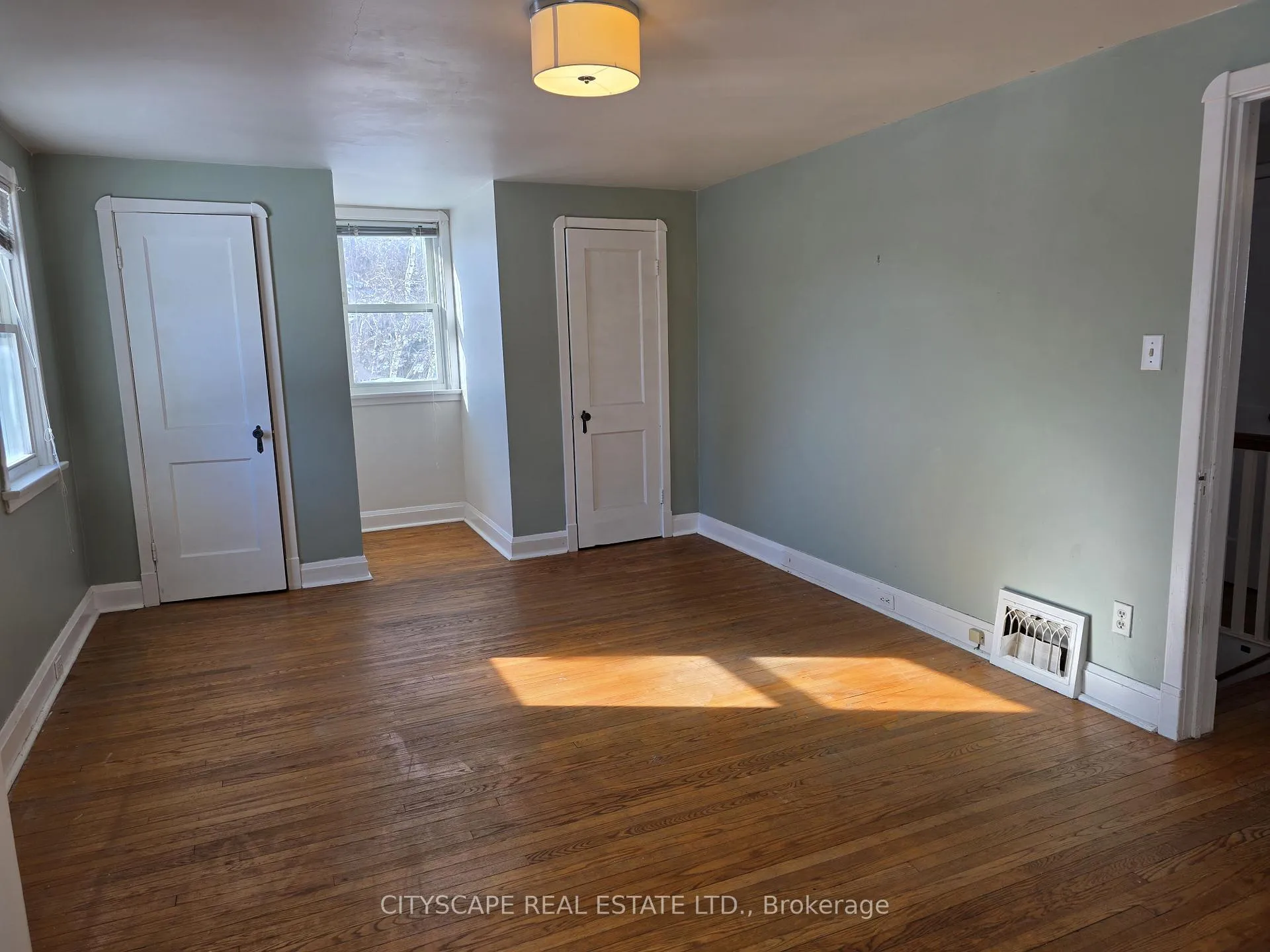 Photo 25 of 104 Patrick Street, Orillia — HOMEH