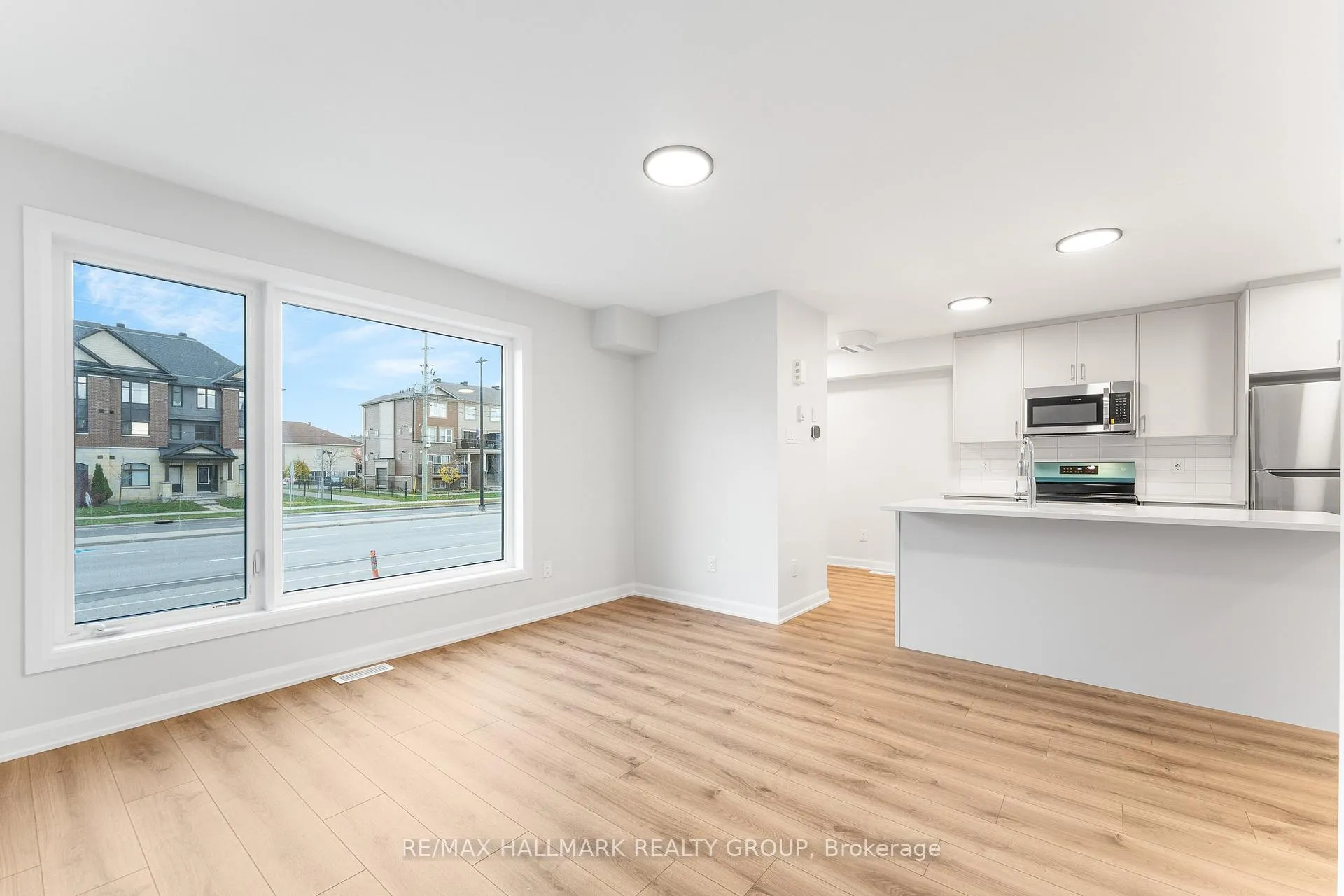 Photo 7 of Unit 16, 101 Glenroy Gilbert Drive, Ottawa, Barrhaven - Strandherd — HOMEH