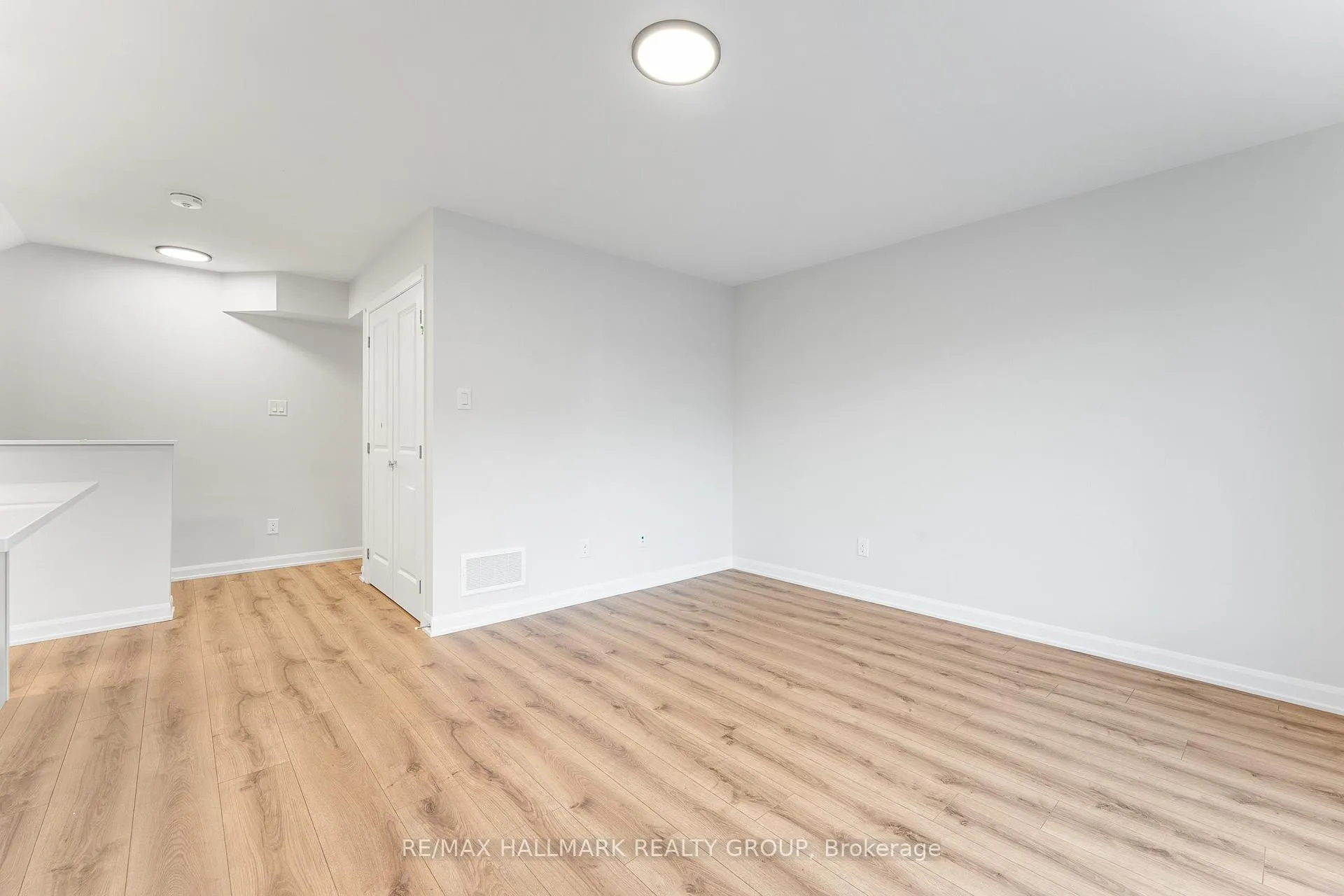 Photo 16 of Unit 16, 101 Glenroy Gilbert Drive, Ottawa, Barrhaven - Strandherd — HOMEH