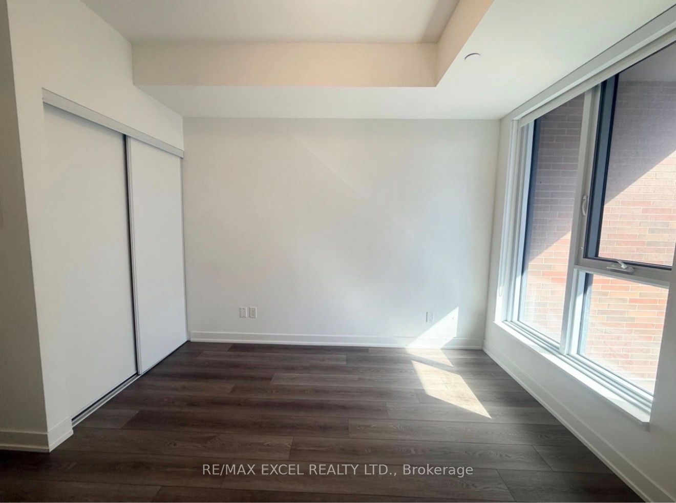 Photo 7 of Unit 802, 38 Simcoe Promenade, Markham, Unionville — HOMEH