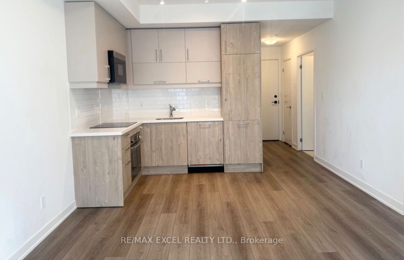 Photo 1 of Unit 802, 38 Simcoe Promenade, Markham, Unionville — HOMEH
