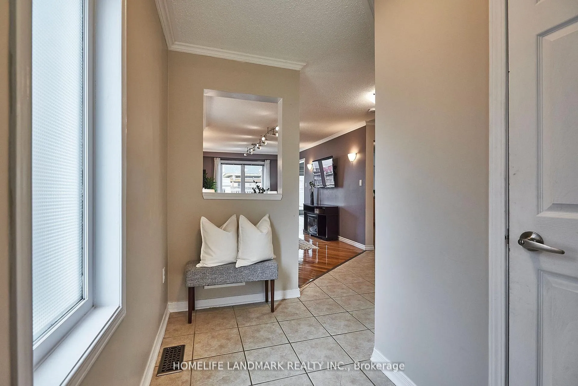 Photo 19 of 165 Madden Place, Clarington, Bowmanville — HOMEH