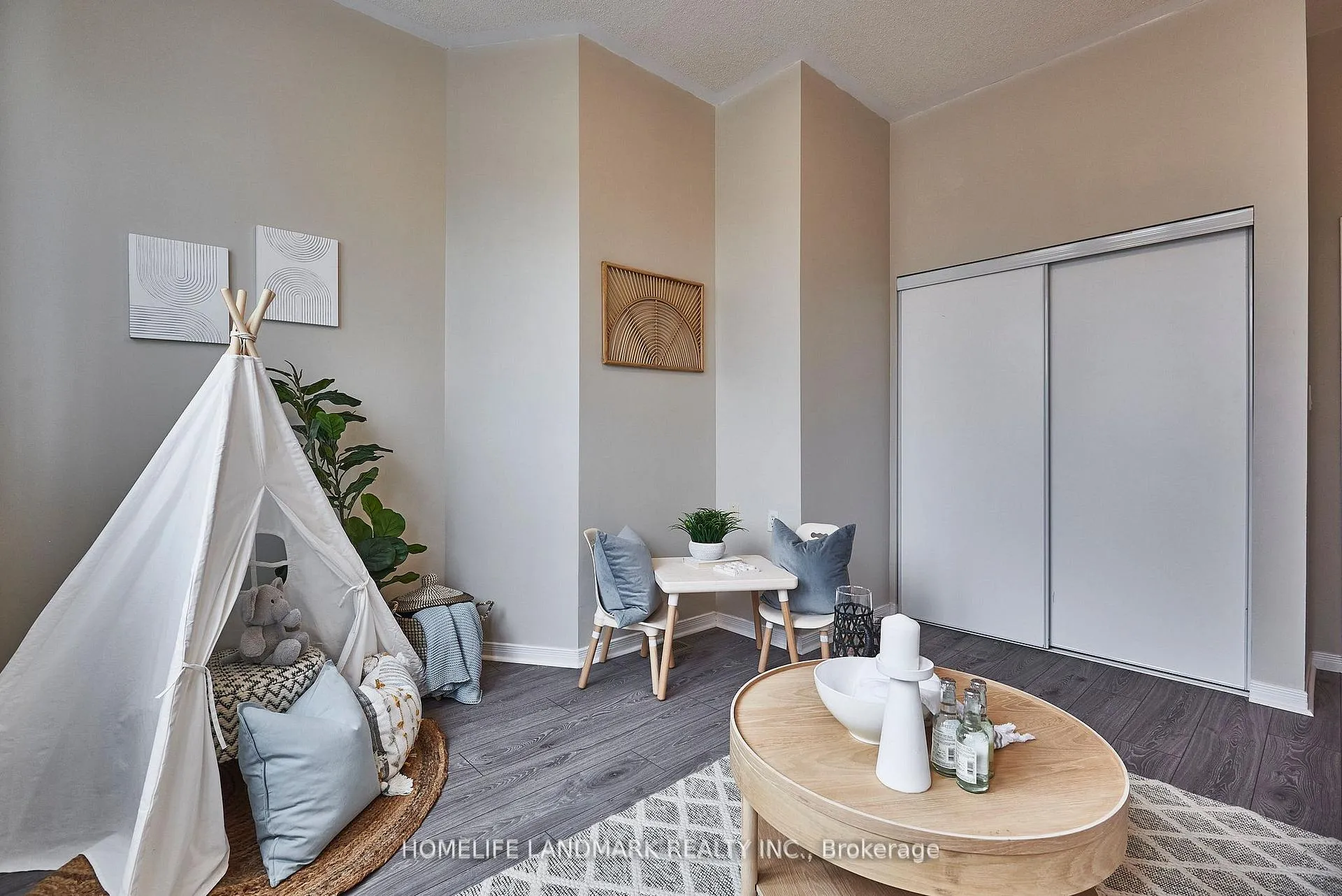 Photo 30 of 165 Madden Place, Clarington, Bowmanville — HOMEH