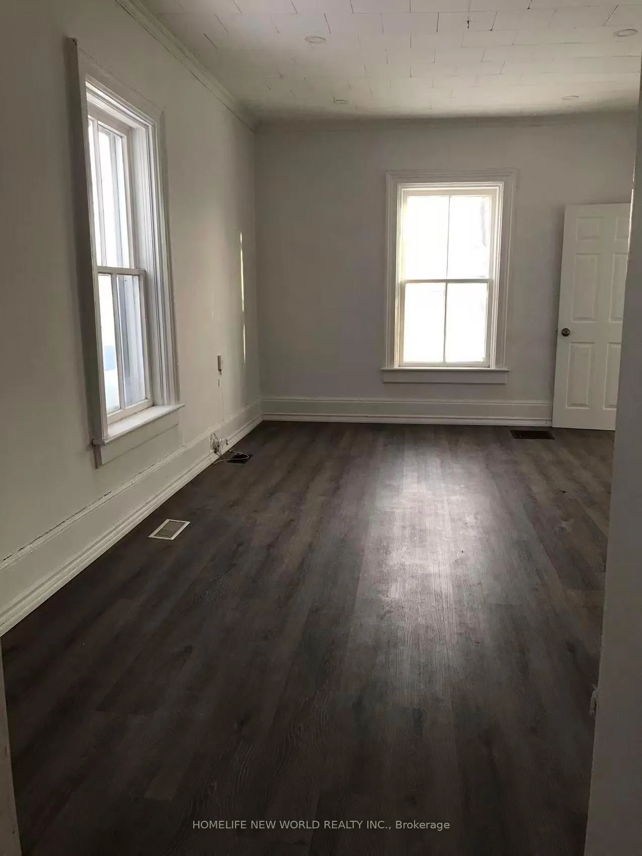 Photo 5 of 162 Dundas Street E, Belleville, Belleville Ward — HOMEH