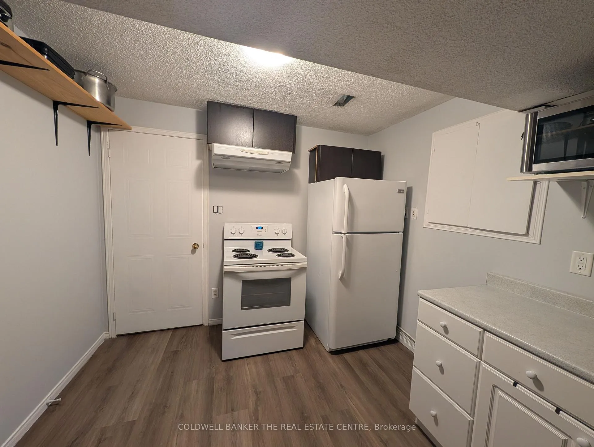 Photo 5 of Unit Lower, 64 Athabaska Road, Barrie, Holly — HOMEH