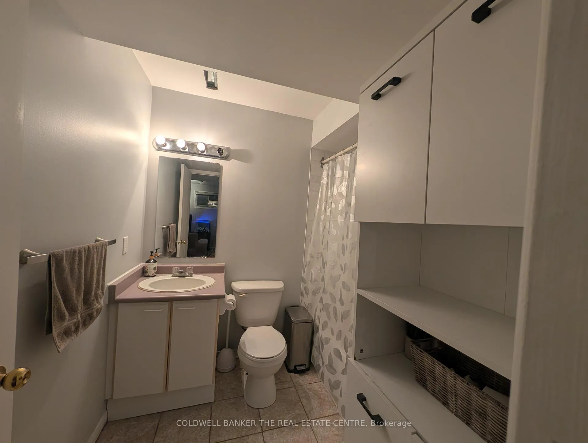 Photo 8 of Unit Lower, 64 Athabaska Road, Barrie, Holly — HOMEH
