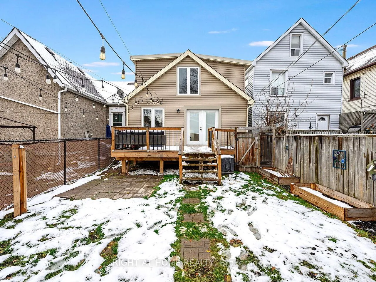 Photo 26 of 180 Rosslyn Avenue N, Hamilton, Crown Point — HOMEH