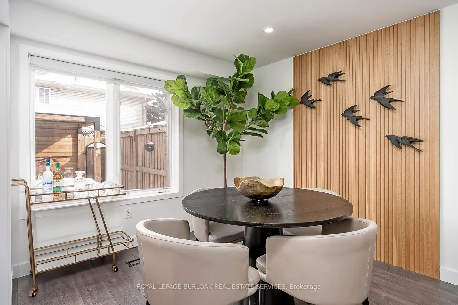 Photo 7 of 1351 Tobyn Drive, Burlington, Tansley — HOMEH