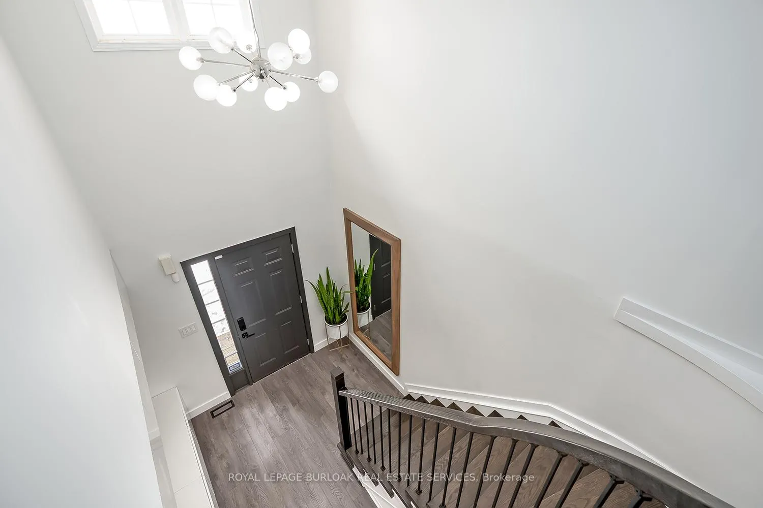 Photo 16 of 1351 Tobyn Drive, Burlington, Tansley — HOMEH