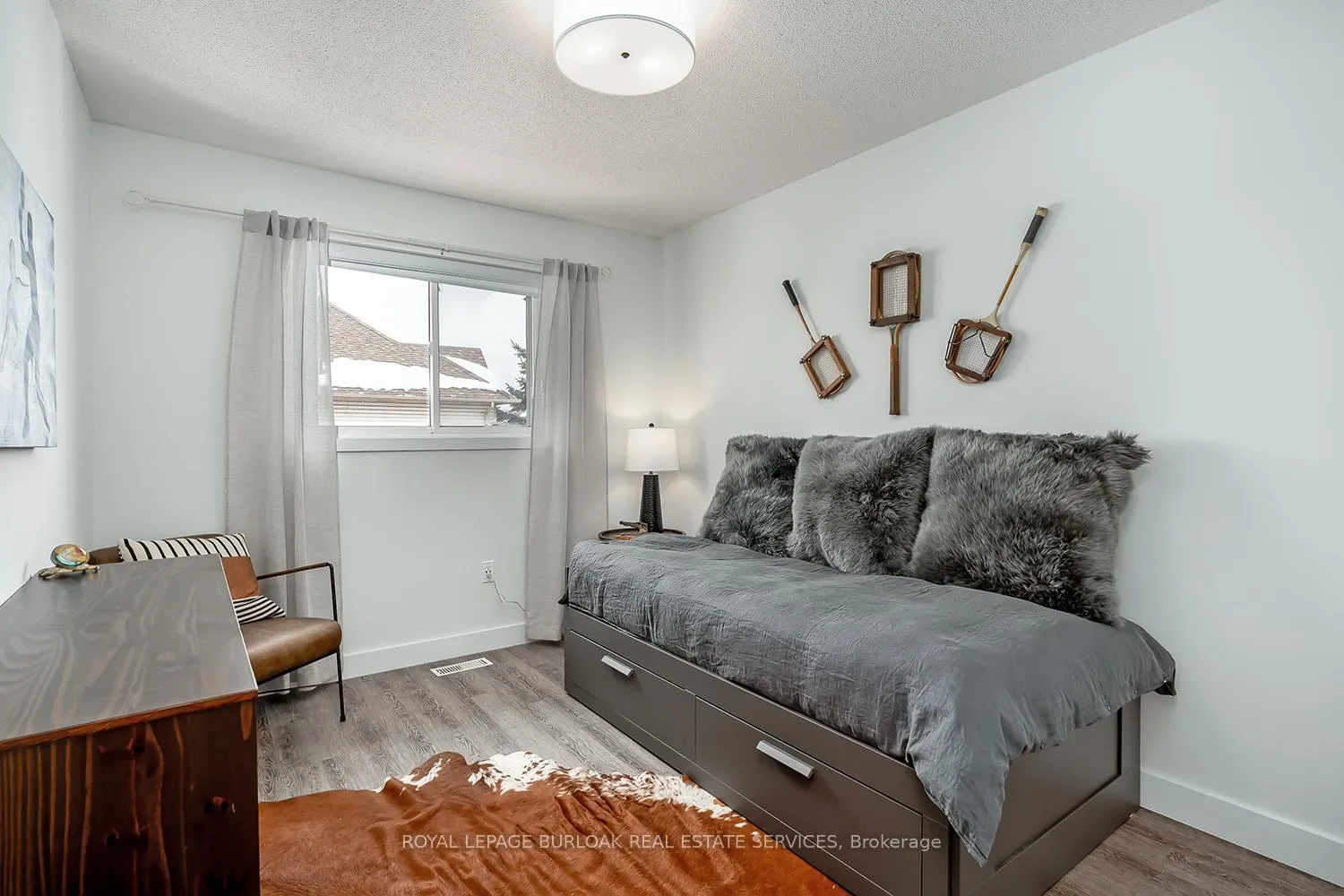 Photo 23 of 1351 Tobyn Drive, Burlington, Tansley — HOMEH