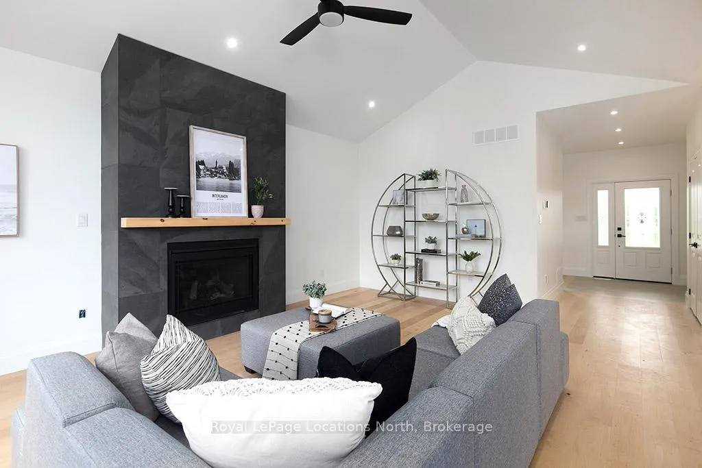 Photo 4 of Unit 32, 4 Hilton Lane, Meaford — HOMEH
