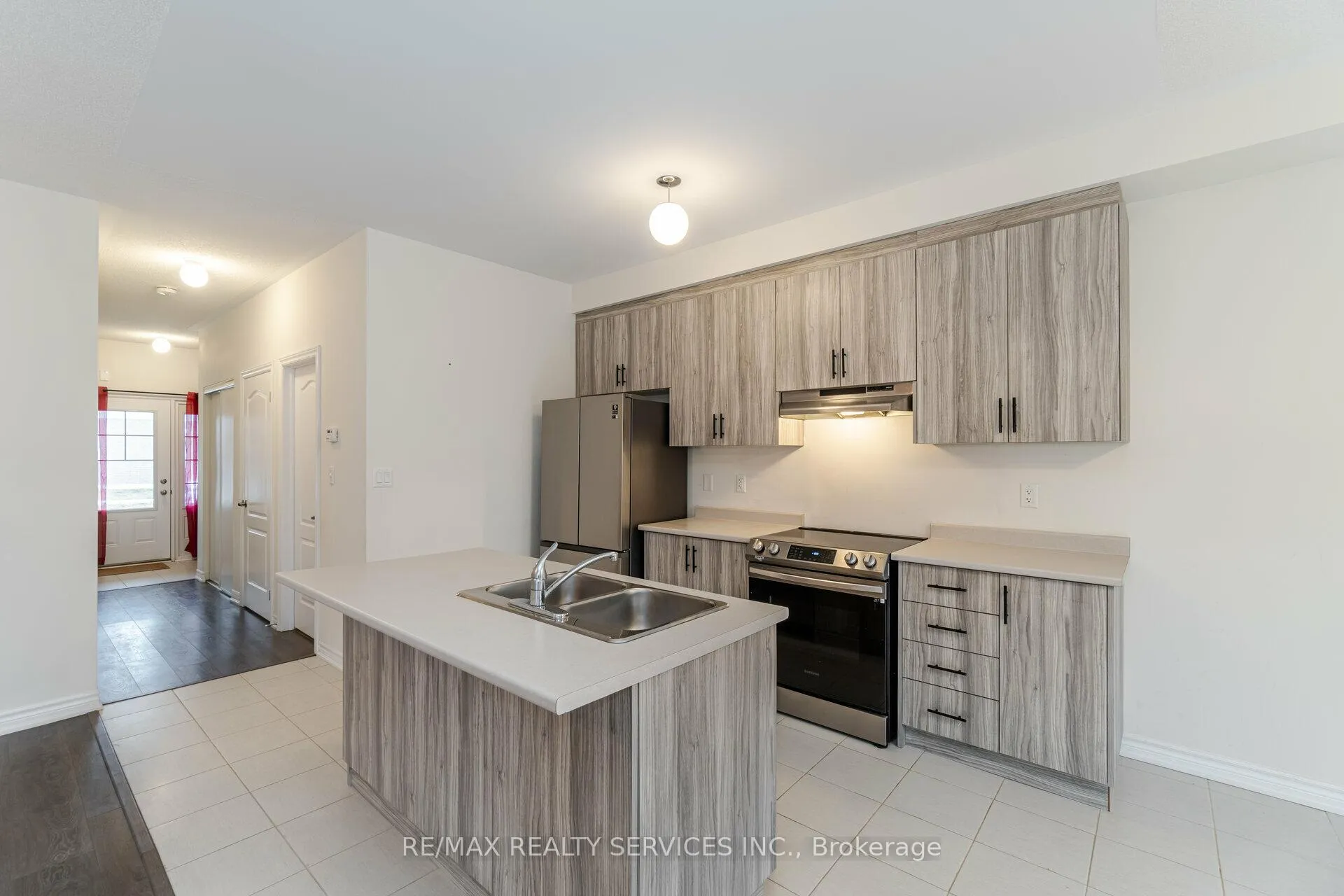 Photo 5 of 77 Tumblewood Place, Welland, Dain City — HOMEH