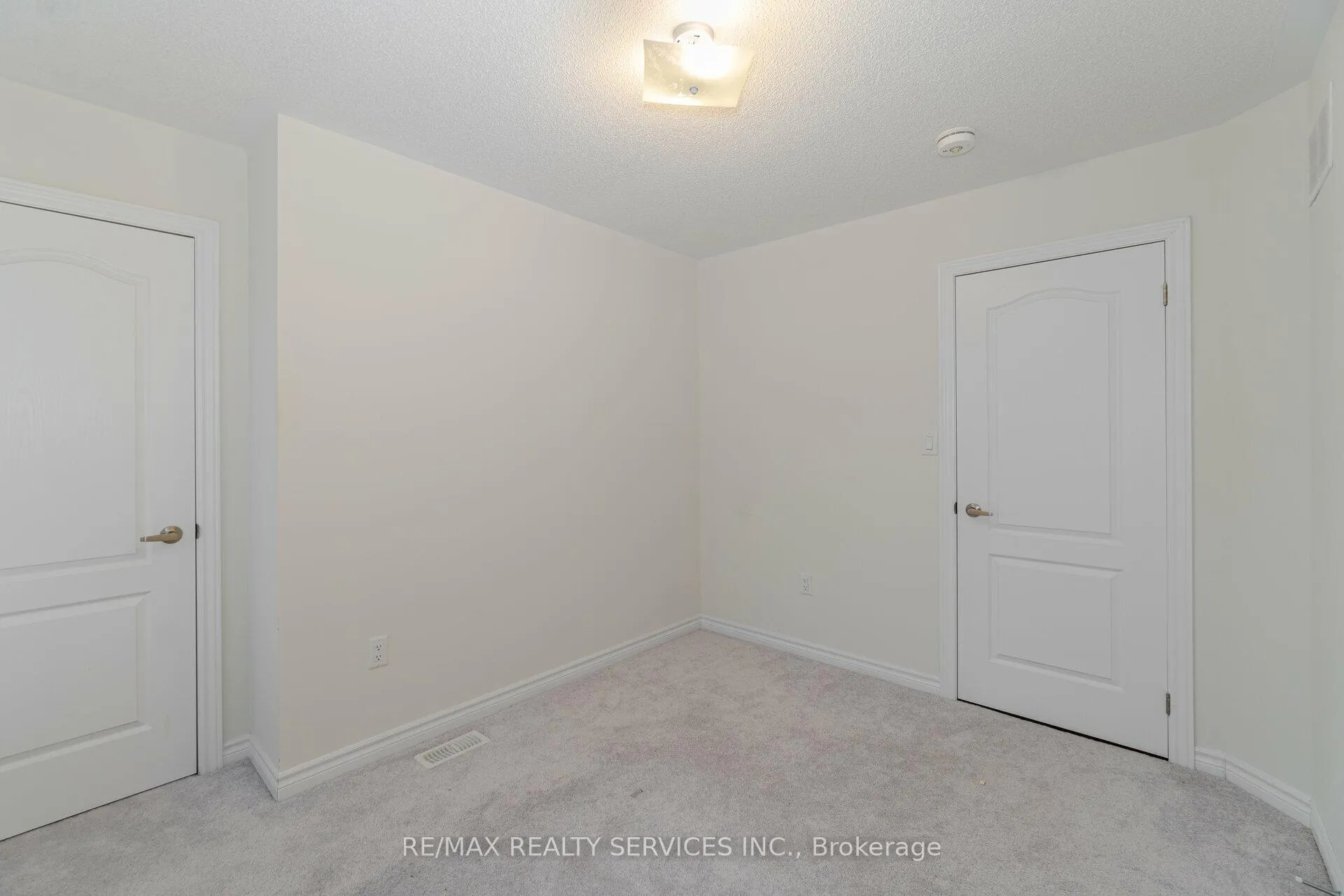 Photo 19 of 77 Tumblewood Place, Welland, Dain City — HOMEH