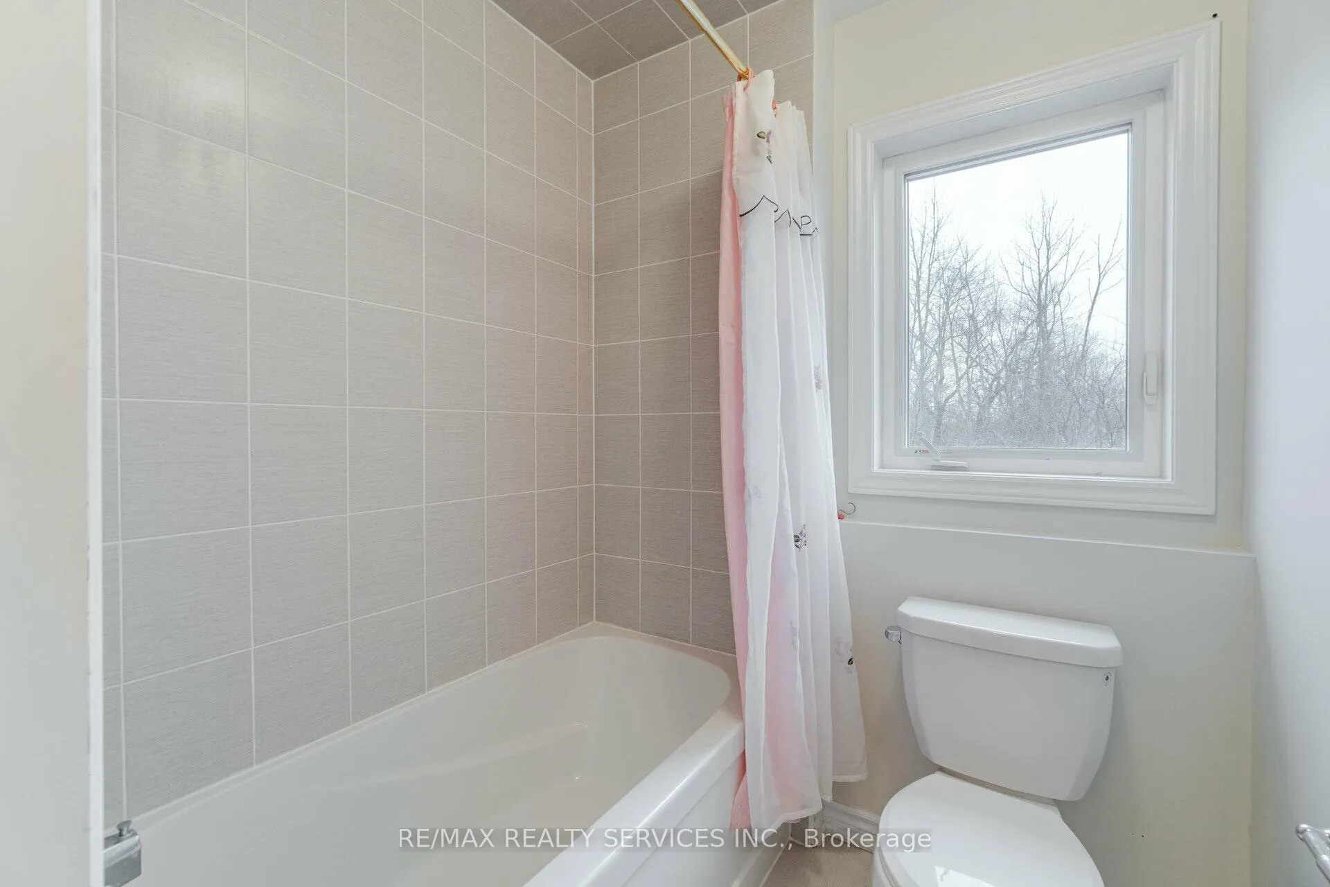 Photo 25 of 77 Tumblewood Place, Welland, Dain City — HOMEH
