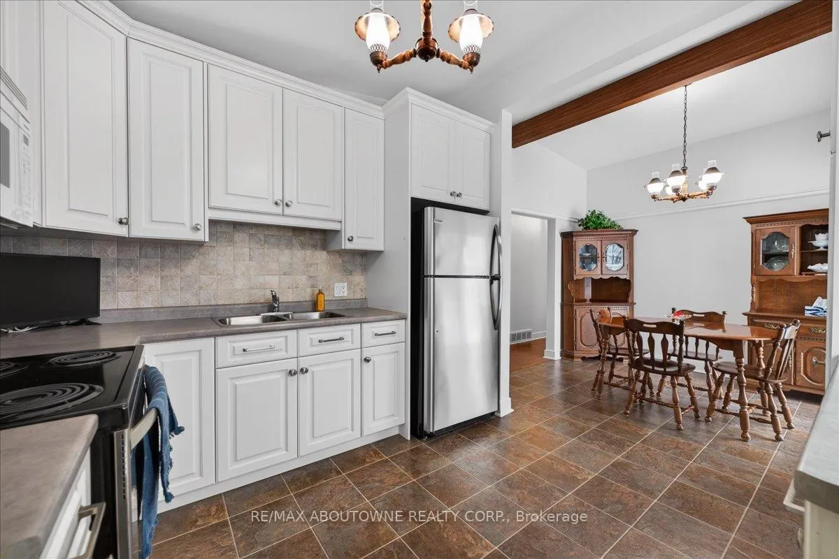 Photo 22 of 17 Oakmount Road, Welland, Prince Charles — HOMEH