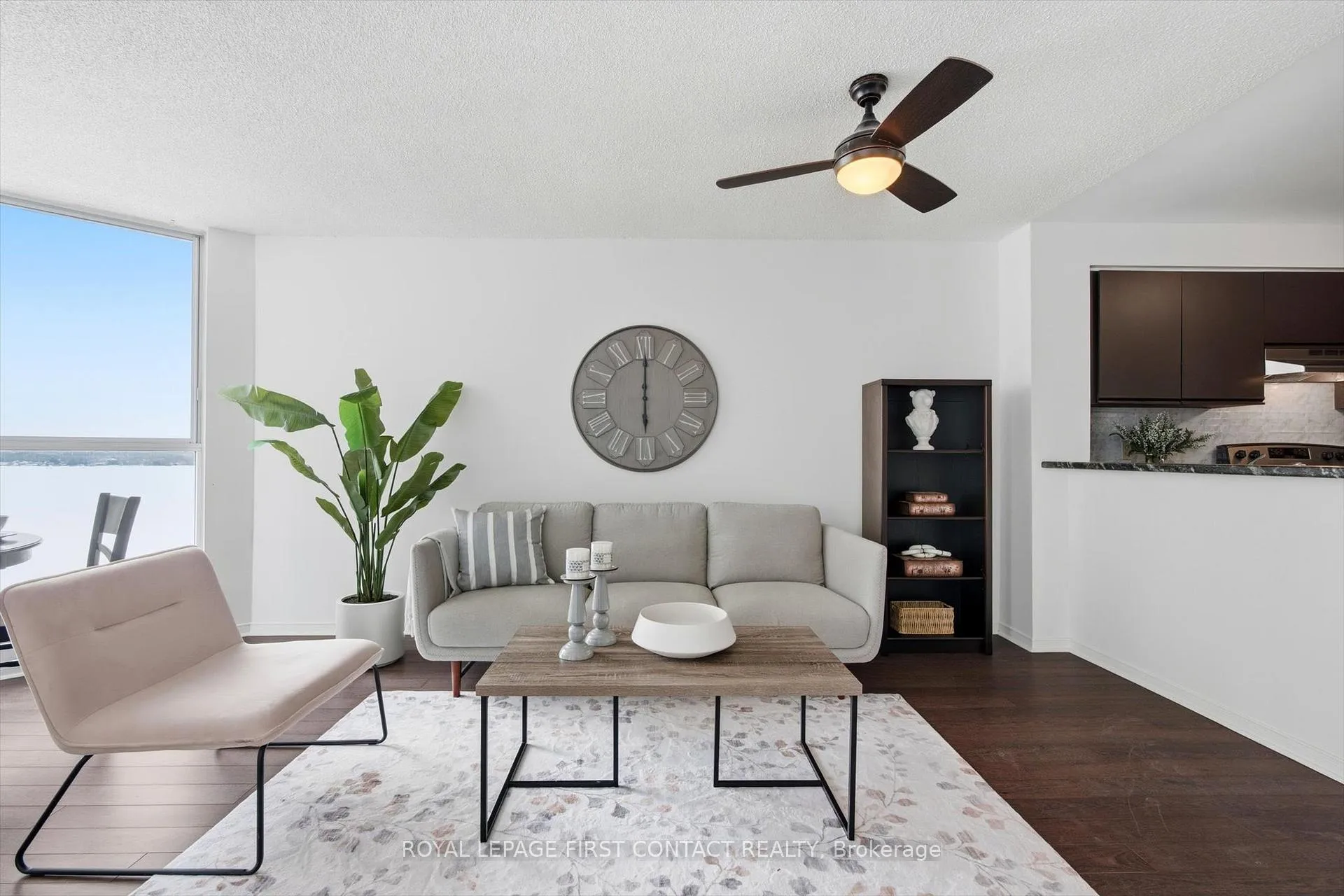 Photo 15 of Unit 808, 140 Dunlop Street E, Barrie, City Centre — HOMEH