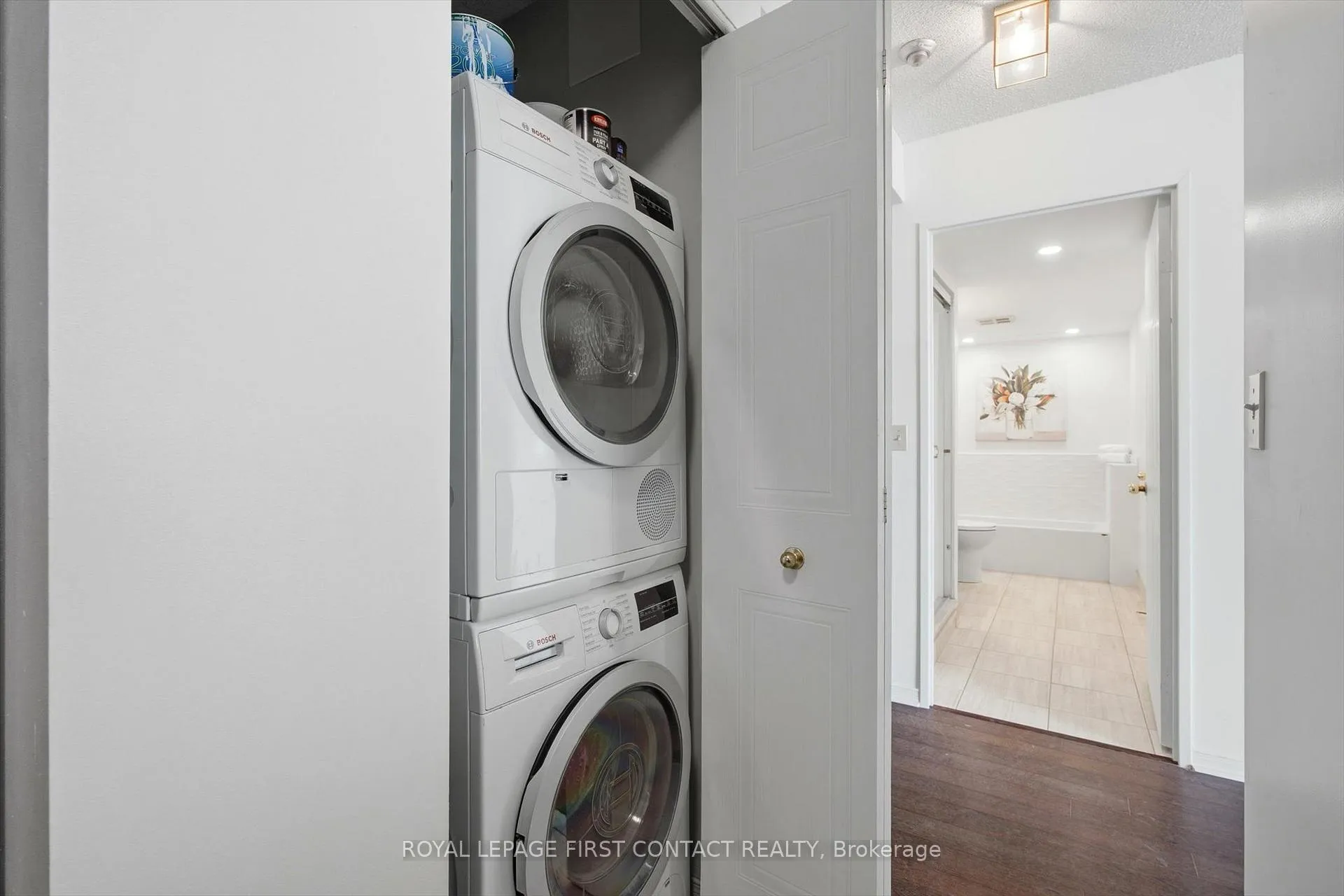 Photo 26 of Unit 808, 140 Dunlop Street E, Barrie, City Centre — HOMEH