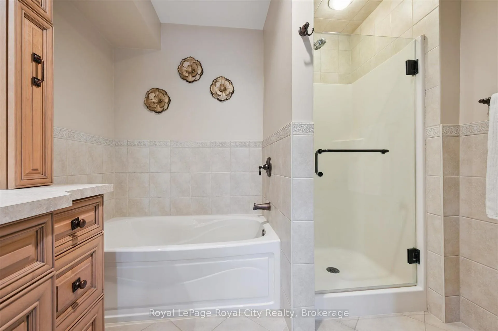 Photo 24 of 108 McArthur Crescent, Guelph, Pineridge/Westminster Woods — HOMEH