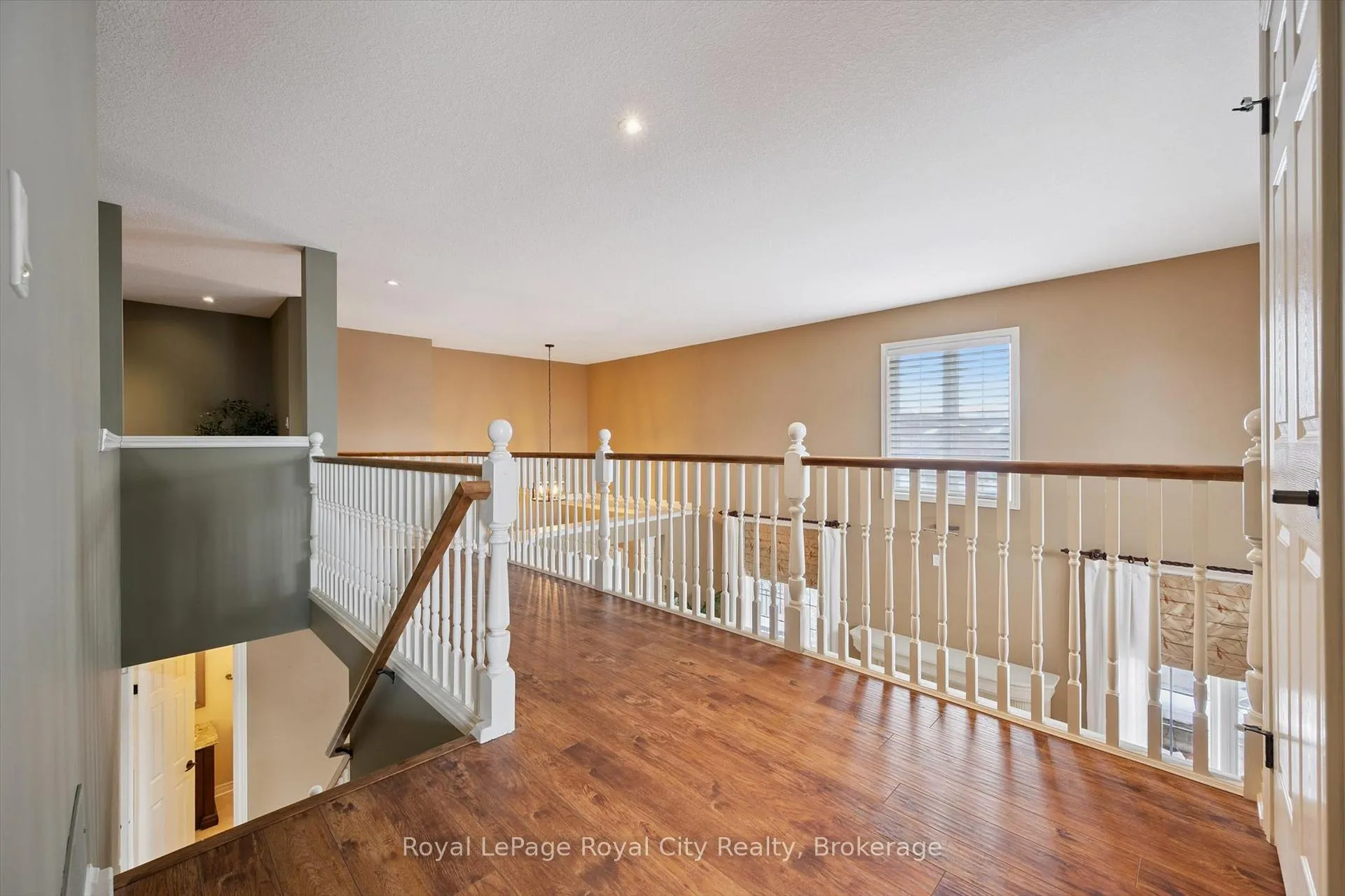 Photo 25 of 108 McArthur Crescent, Guelph, Pineridge/Westminster Woods — HOMEH