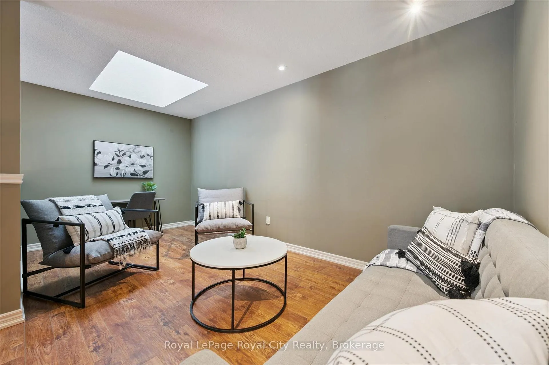 Photo 26 of 108 McArthur Crescent, Guelph, Pineridge/Westminster Woods — HOMEH