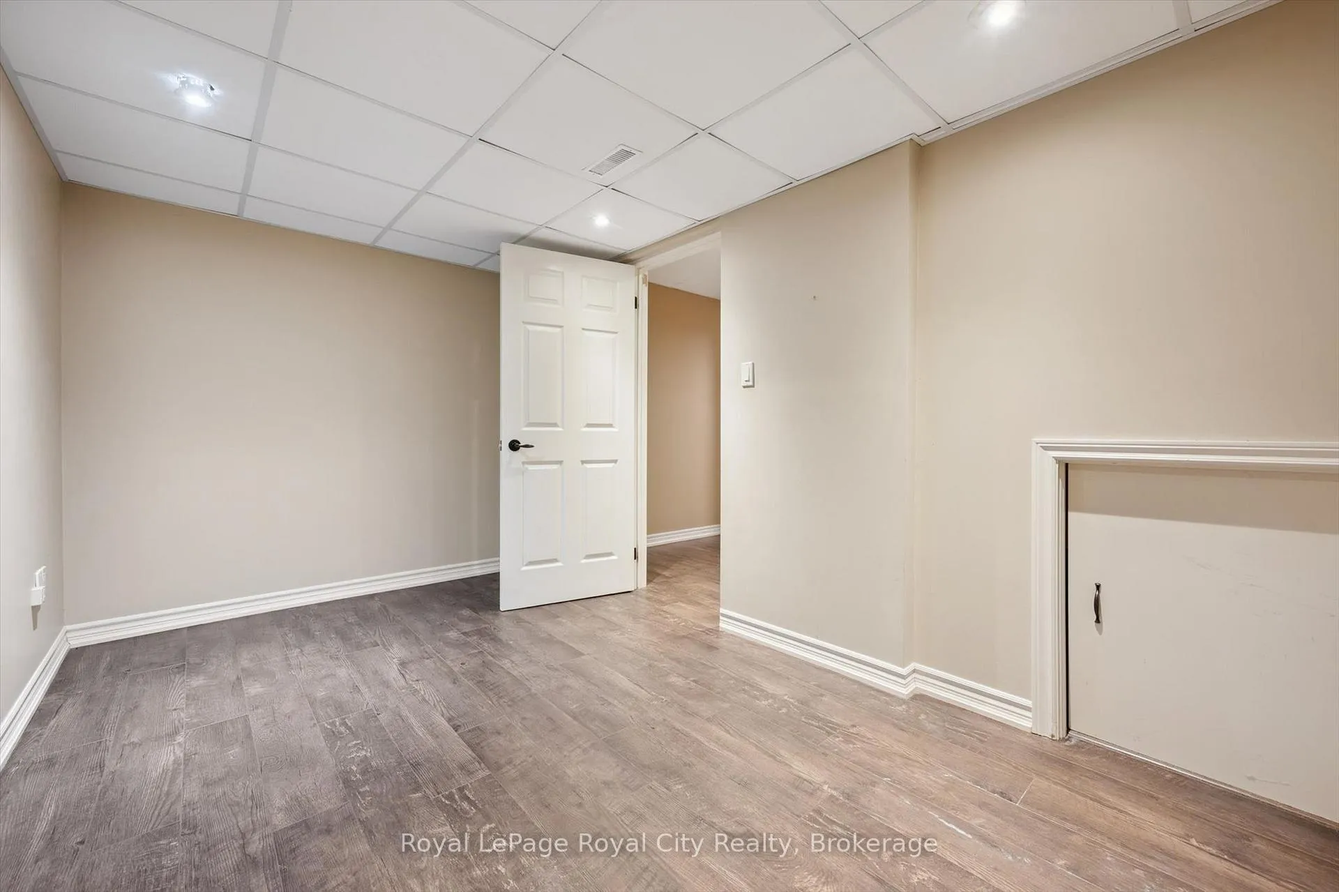 Photo 31 of 108 McArthur Crescent, Guelph, Pineridge/Westminster Woods — HOMEH