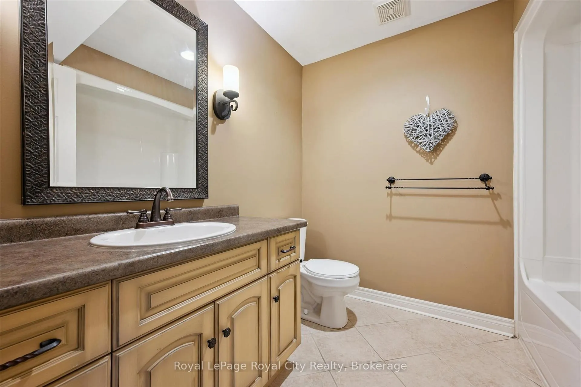 Photo 33 of 108 McArthur Crescent, Guelph, Pineridge/Westminster Woods — HOMEH