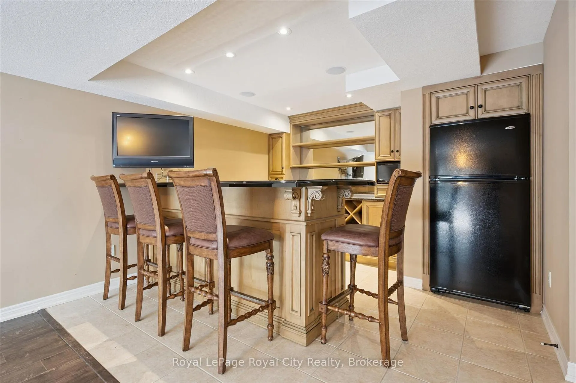 Photo 40 of 108 McArthur Crescent, Guelph, Pineridge/Westminster Woods — HOMEH