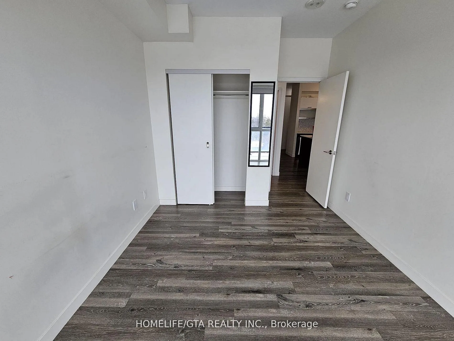 Photo 4 of Unit 811, 128 King Street N, Waterloo, Downtown Waterloo — HOMEH