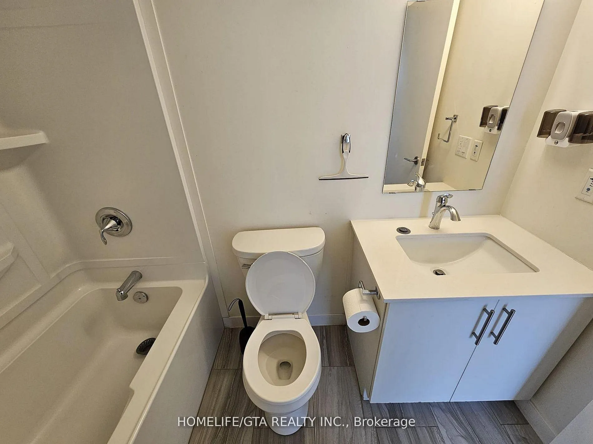 Photo 10 of Unit 811, 128 King Street N, Waterloo, Downtown Waterloo — HOMEH