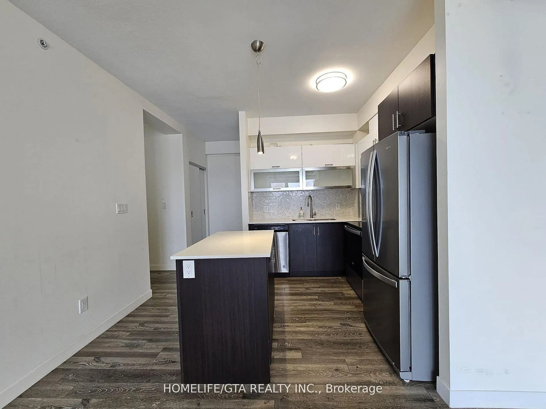 Photo 14 of Unit 811, 128 King Street N, Waterloo, Downtown Waterloo — HOMEH