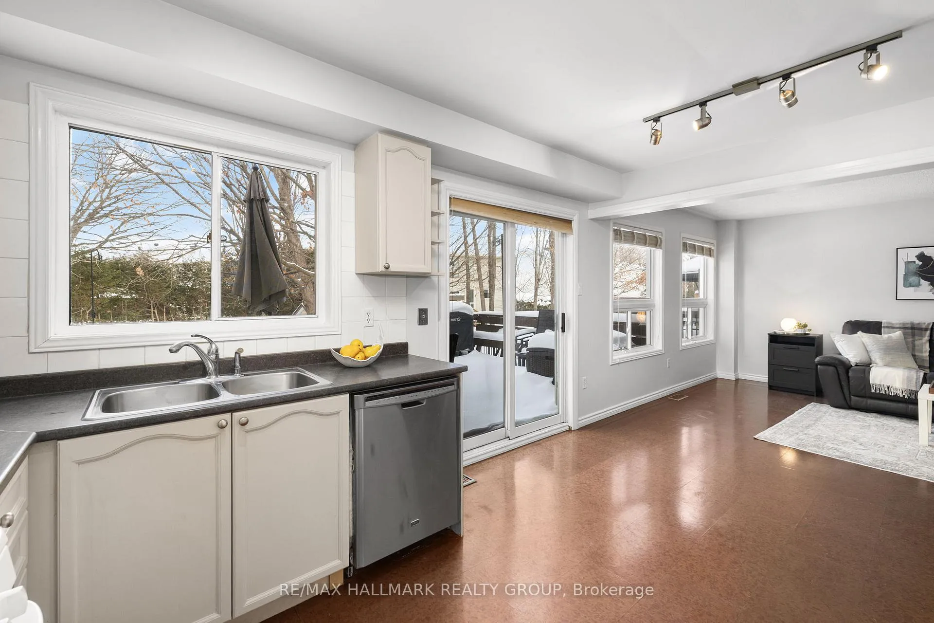 Photo 11 of 60 Ipswich Terrace, Ottawa, Kanata - Morgan's Grant/South March — HOMEH