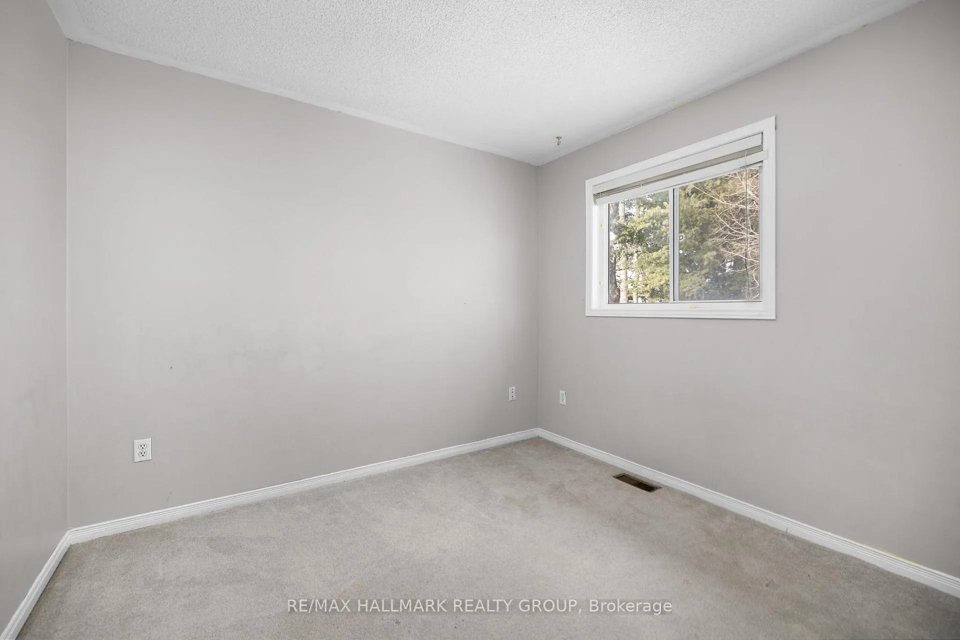 Photo 24 of 60 Ipswich Terrace, Ottawa, Kanata - Morgan's Grant/South March — HOMEH