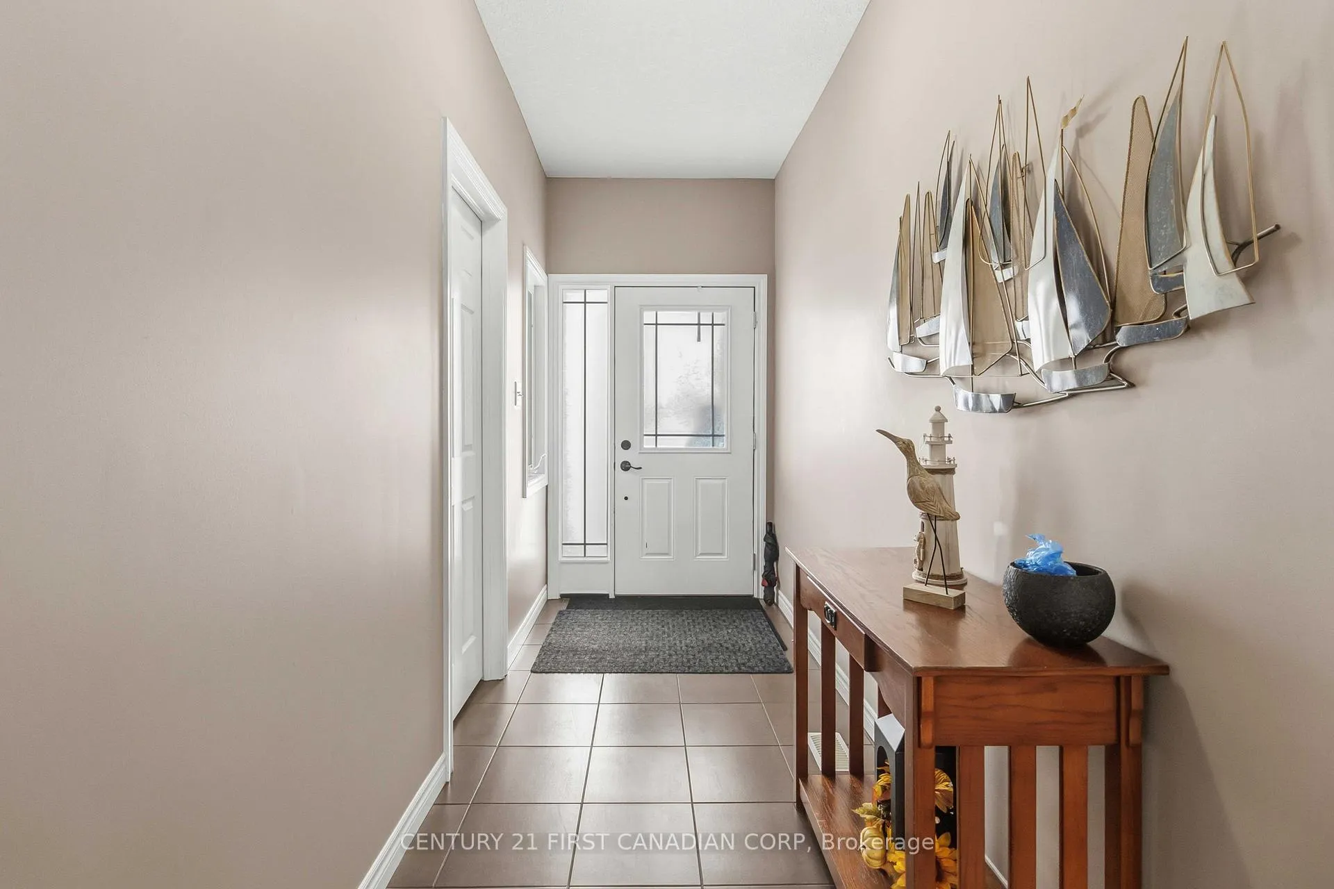 Photo 2 of 89 Marriott Place, Brant, Paris — HOMEH
